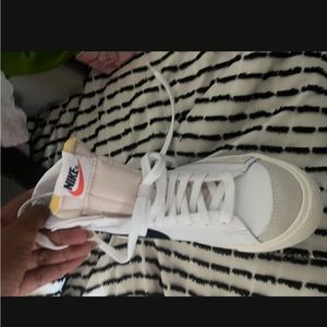 Nike shoes sneakers not used size  7